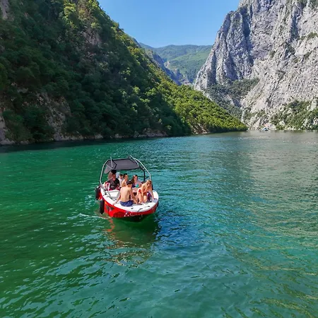 Úszó hotel Stagioni Lumi I Shales